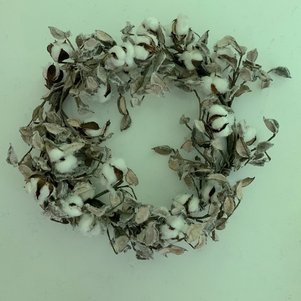 Winterized Cotton Wreath and Sprigs